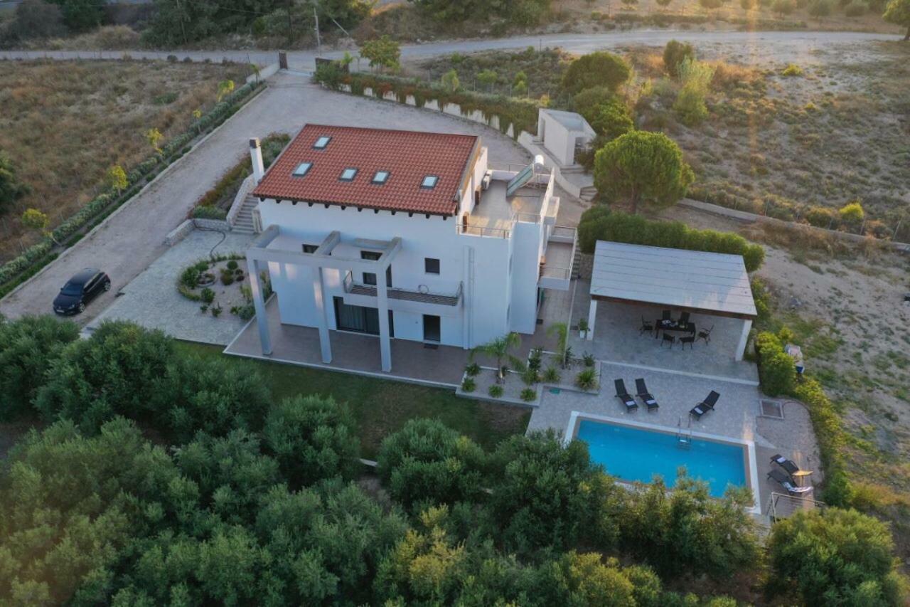 La Luna Villa Tsairi Exterior foto